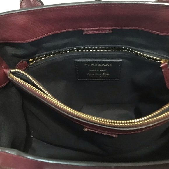 Burberry Bags - Picture 15 of 16